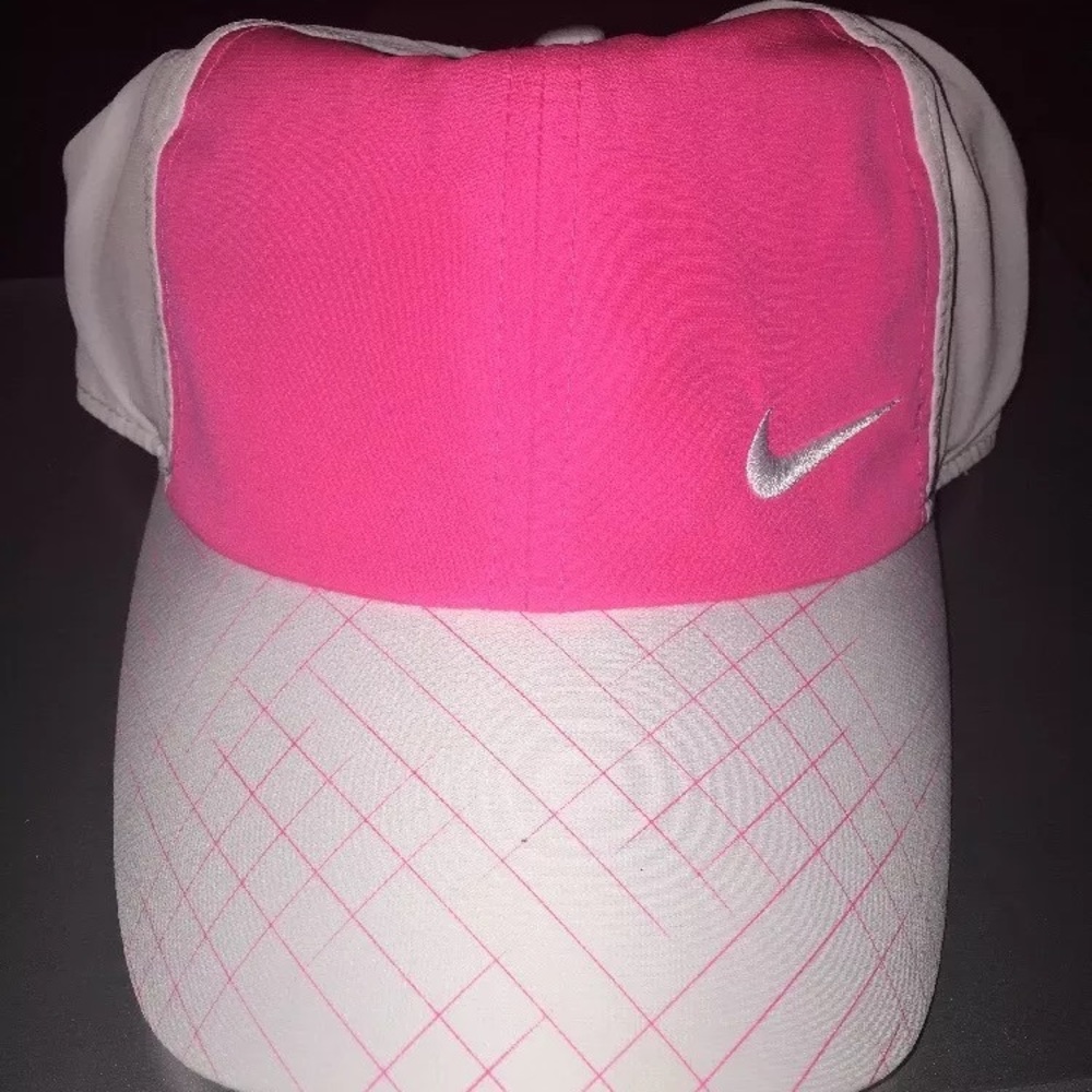 Nike Dri Fit golf hat